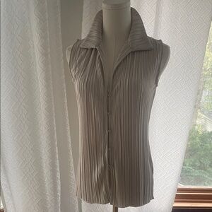 $175 NWT Elie Tahari Taupe Sleeveless Pleated Blouse XS Fits S Taupe Beige